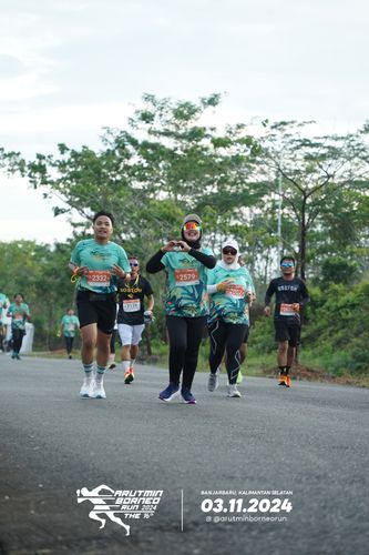 Race photo from Arutmin Borneo Run 2024