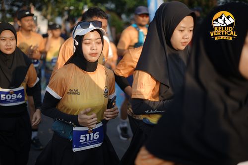 Race photo from Kelud Vertical Challenge 2024
