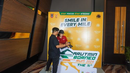 Race photo from Arutmin Borneo Run 2024