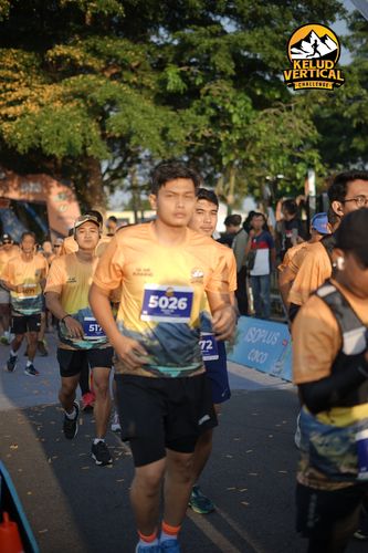 Race photo from Kelud Vertical Challenge 2024
