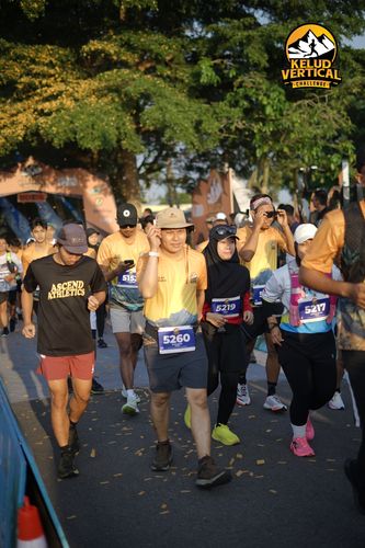 Race photo from Kelud Vertical Challenge 2024