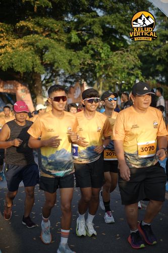 Race photo from Kelud Vertical Challenge 2024