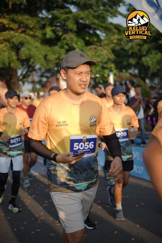 Race photo from Kelud Vertical Challenge 2024