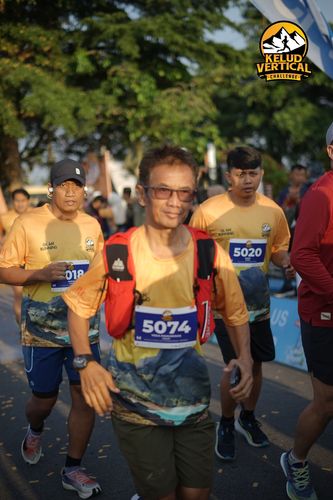 Race photo from Kelud Vertical Challenge 2024