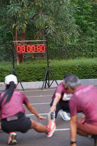 Race photo from Assurance Fun Run 2024