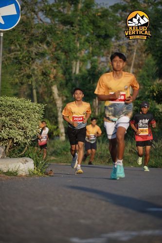 Race photo from Kelud Vertical Challenge 2024