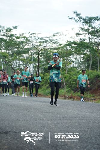 Race photo from Arutmin Borneo Run 2024