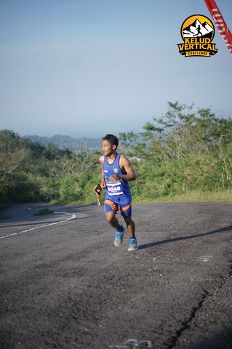 Race photo from Kelud Vertical Challenge 2024
