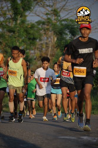 Race photo from Kelud Vertical Challenge 2024