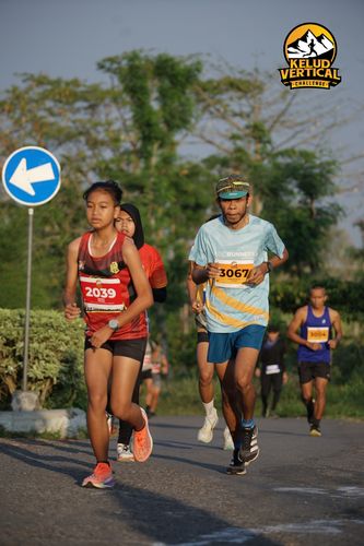 Race photo from Kelud Vertical Challenge 2024