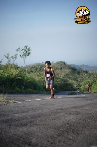Race photo from Kelud Vertical Challenge 2024