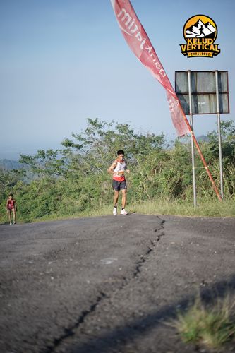 Race photo from Kelud Vertical Challenge 2024