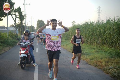 Race photo from Kediri Half Marathon 2024