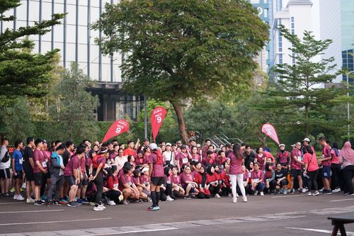 Race photo from Assurance Fun Run 2024