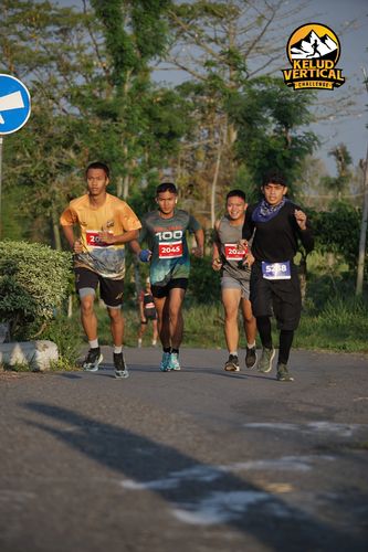 Race photo from Kelud Vertical Challenge 2024