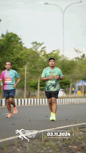 Race photo from Arutmin Borneo Run 2024