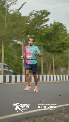 Race photo from Arutmin Borneo Run 2024