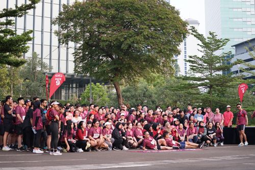 Race photo from Assurance Fun Run 2024