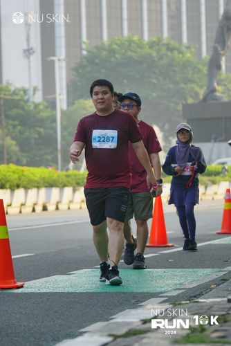 Race photo from Nu Skin Run 10K