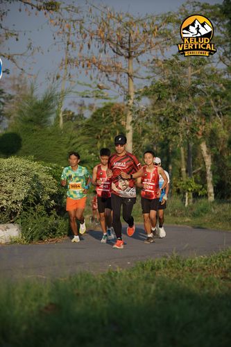 Race photo from Kelud Vertical Challenge 2024