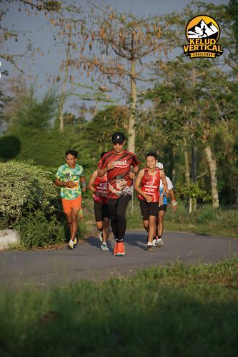 Race photo from Kelud Vertical Challenge 2024