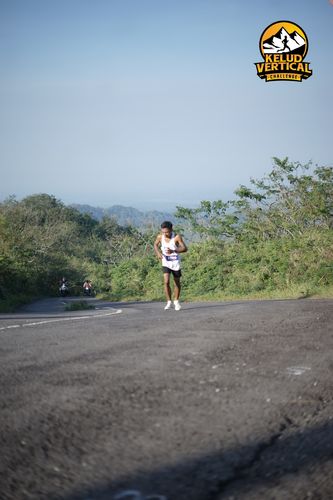 Race photo from Kelud Vertical Challenge 2024