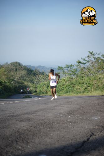 Race photo from Kelud Vertical Challenge 2024