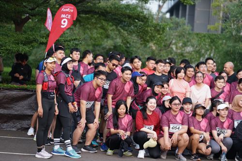 Race photo from Assurance Fun Run 2024