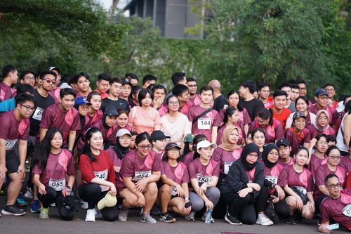 Race photo from Assurance Fun Run 2024