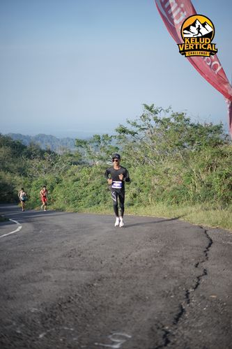 Race photo from Kelud Vertical Challenge 2024