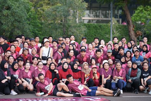 Race photo from Assurance Fun Run 2024
