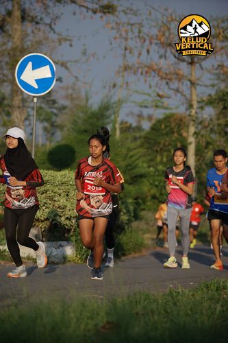 Race photo from Kelud Vertical Challenge 2024