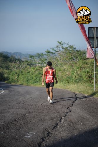 Race photo from Kelud Vertical Challenge 2024
