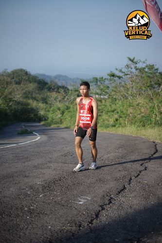 Race photo from Kelud Vertical Challenge 2024