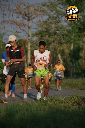 Race photo from Kelud Vertical Challenge 2024