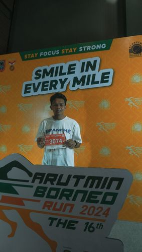Race photo from Arutmin Borneo Run 2024