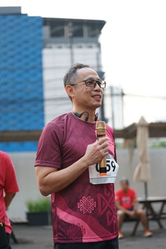 Race photo from Assurance Fun Run 2024