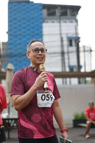 Race photo from Assurance Fun Run 2024