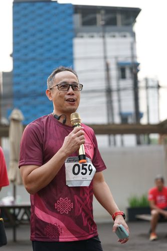 Race photo from Assurance Fun Run 2024