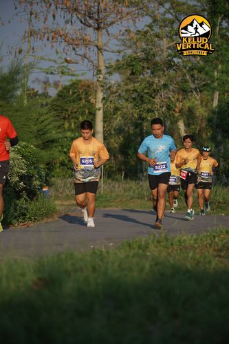 Race photo from Kelud Vertical Challenge 2024