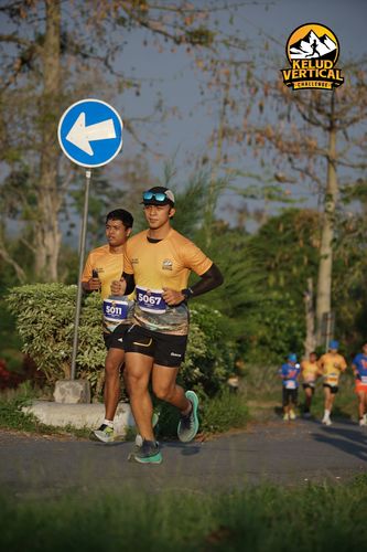 Race photo from Kelud Vertical Challenge 2024