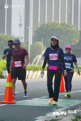 Race photo from Nu Skin Run 10K