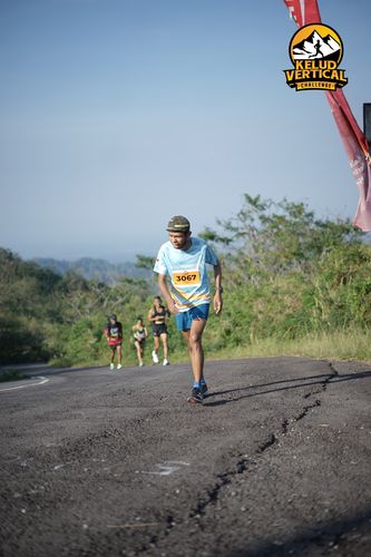 Race photo from Kelud Vertical Challenge 2024