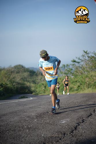 Race photo from Kelud Vertical Challenge 2024