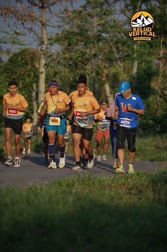 Race photo from Kelud Vertical Challenge 2024
