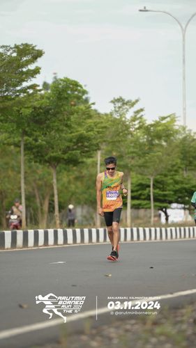 Race photo from Arutmin Borneo Run 2024