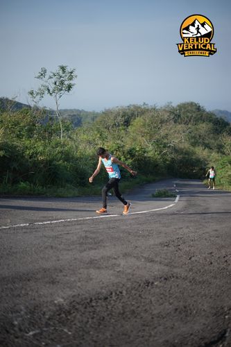 Race photo from Kelud Vertical Challenge 2024