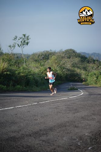 Race photo from Kelud Vertical Challenge 2024
