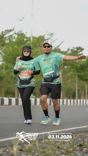 Race photo from Arutmin Borneo Run 2024
