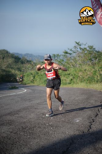 Race photo from Kelud Vertical Challenge 2024
